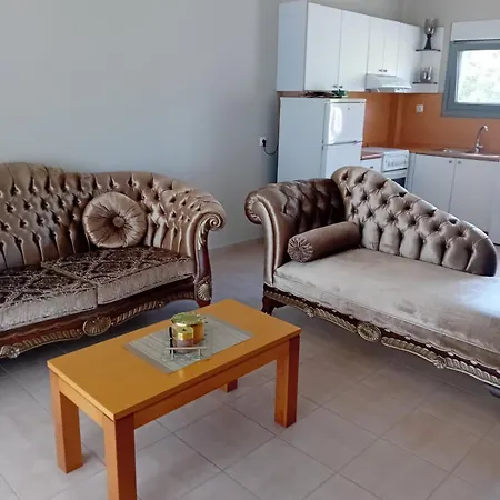 Ampeli Garden Apartment Áfitos