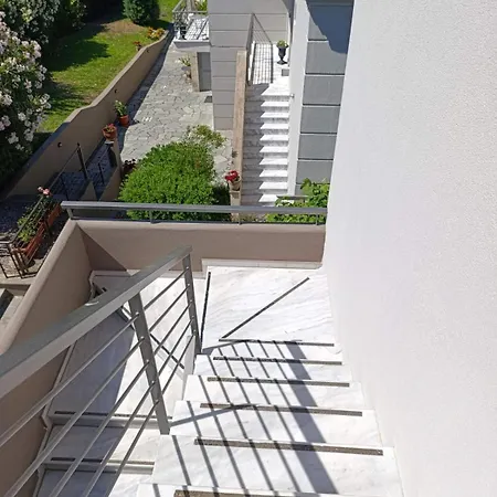 Ampeli Garden *