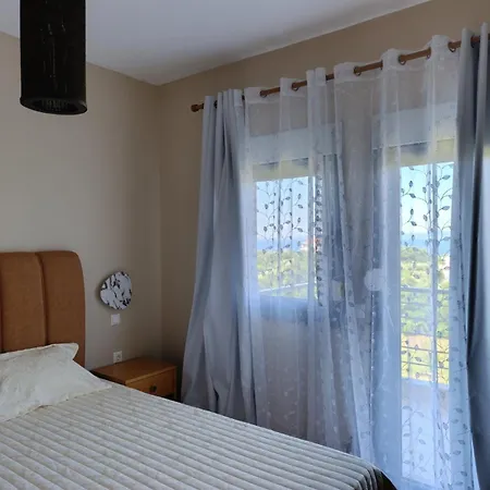Ampeli Garden Apartment *