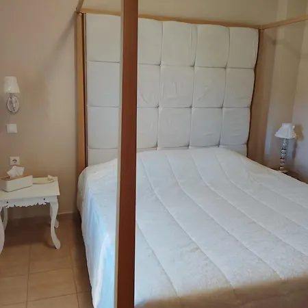 Ampeli Garden Apartment